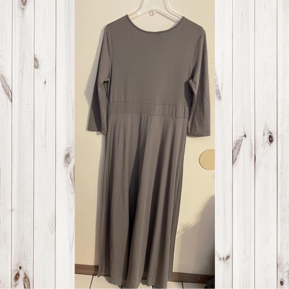 POSESHE DRESS - Picture 3 of 5